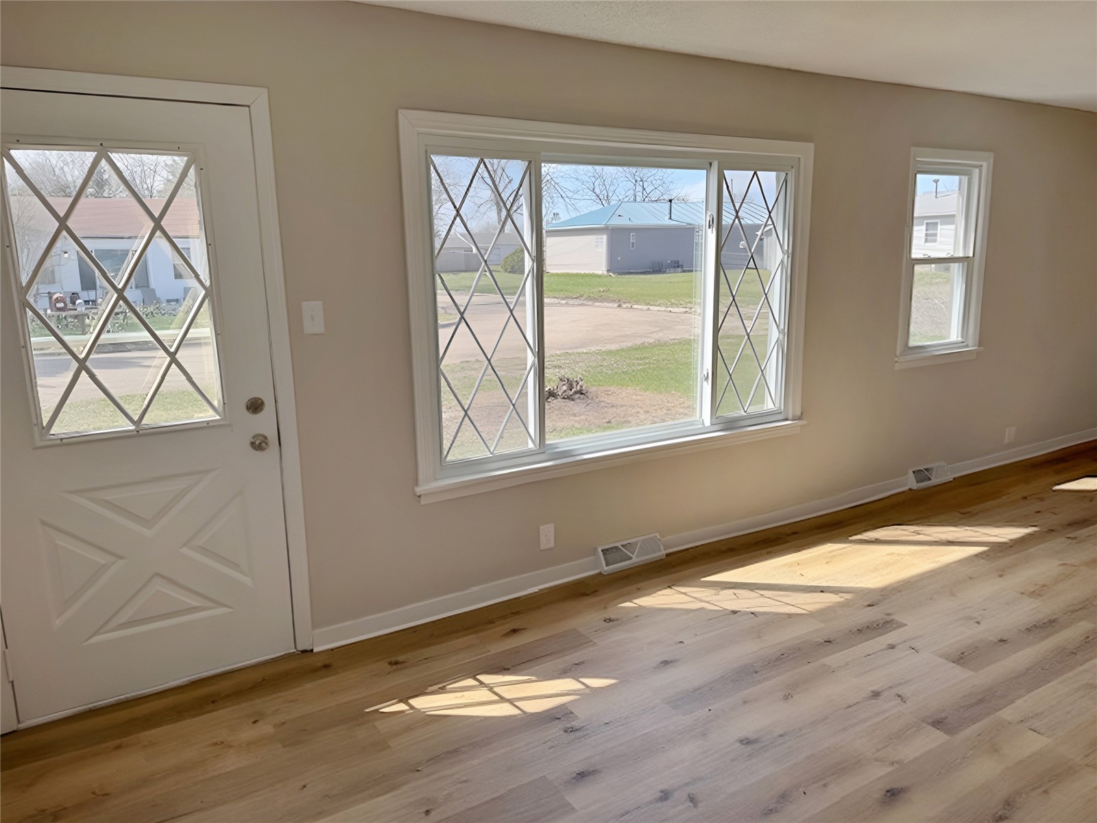 309 Elaine Drive Waterloo IA 50707
