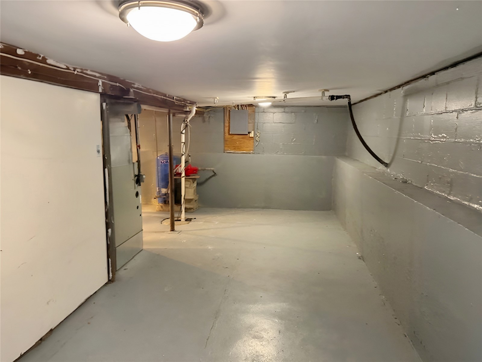 309 Elaine Drive Waterloo IA 50707