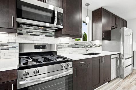 4432 Regal Avenue NE Cedar Rapids IA 52402