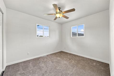 4432 Regal Avenue NE Cedar Rapids IA 52402