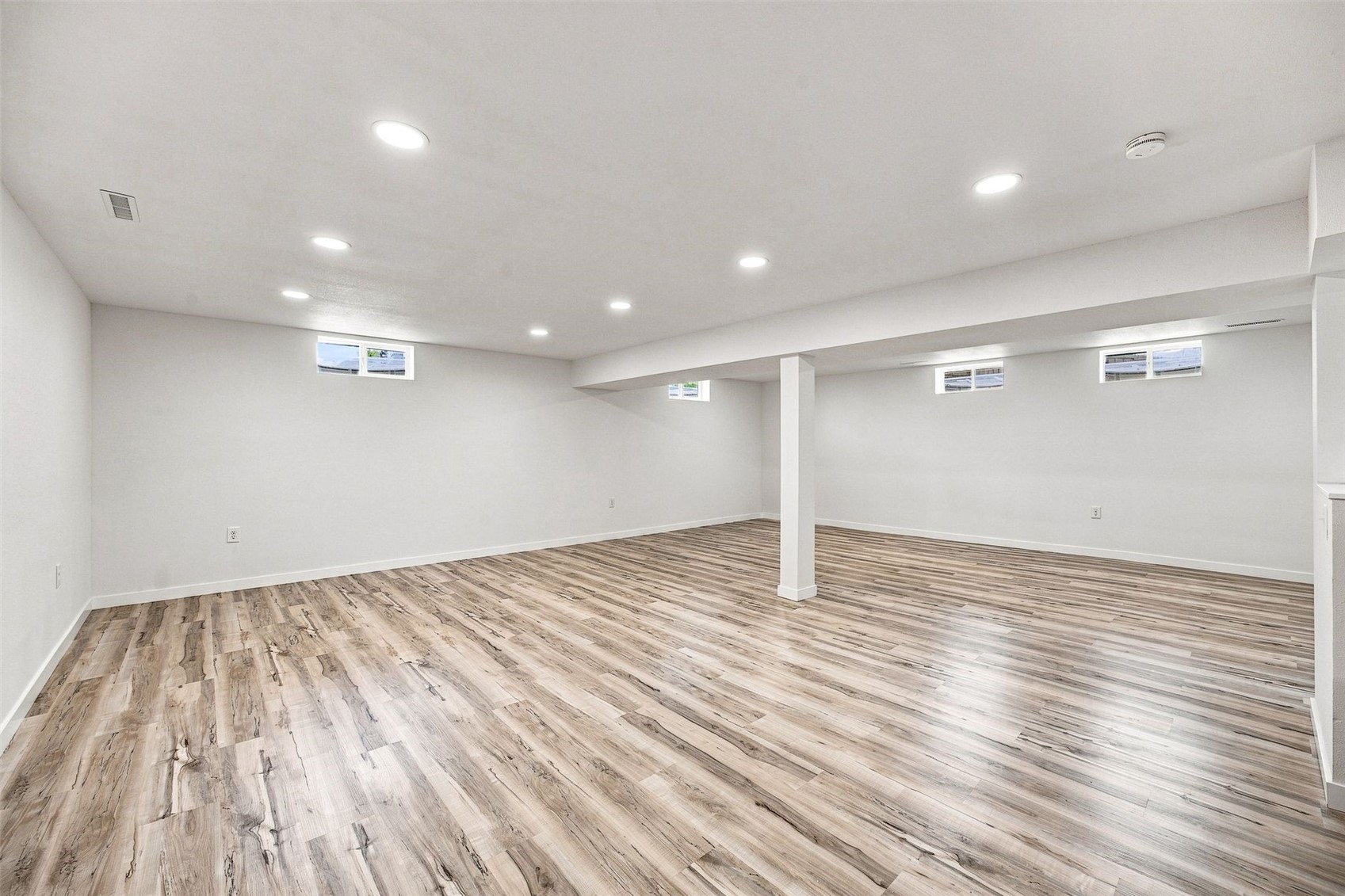 4432 Regal Avenue NE Cedar Rapids IA 52402