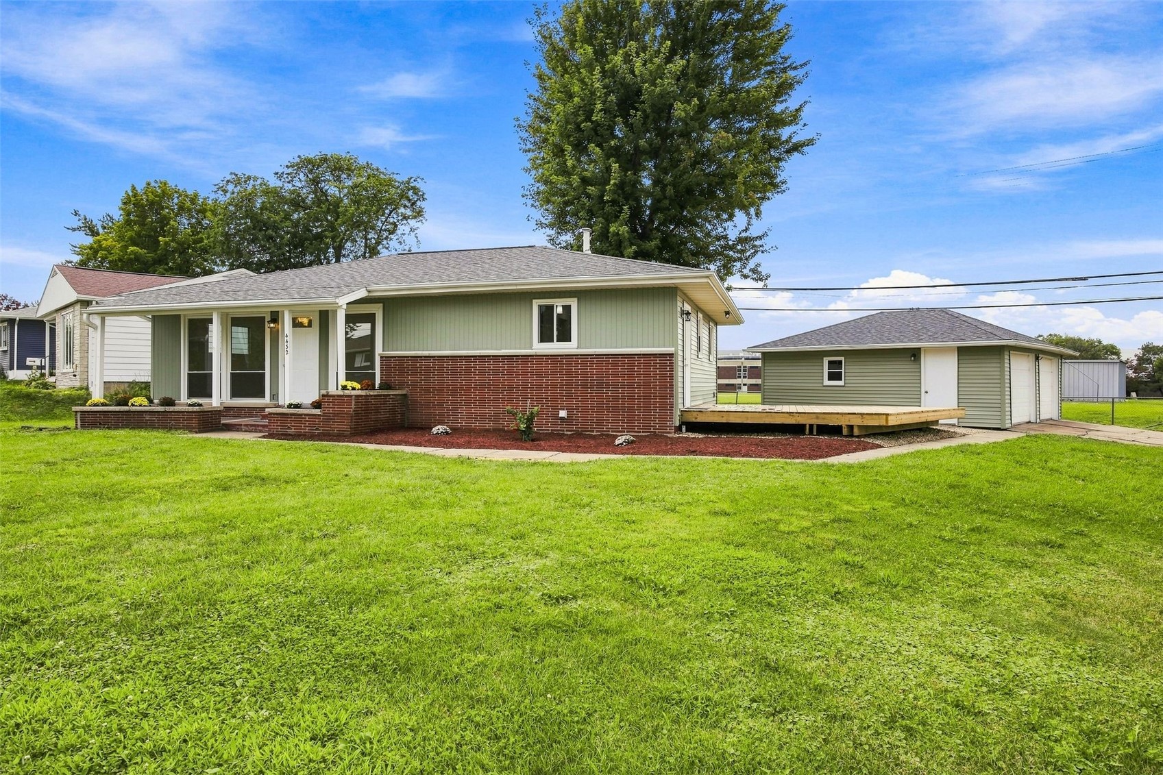 4432 Regal Avenue NE Cedar Rapids IA 52402