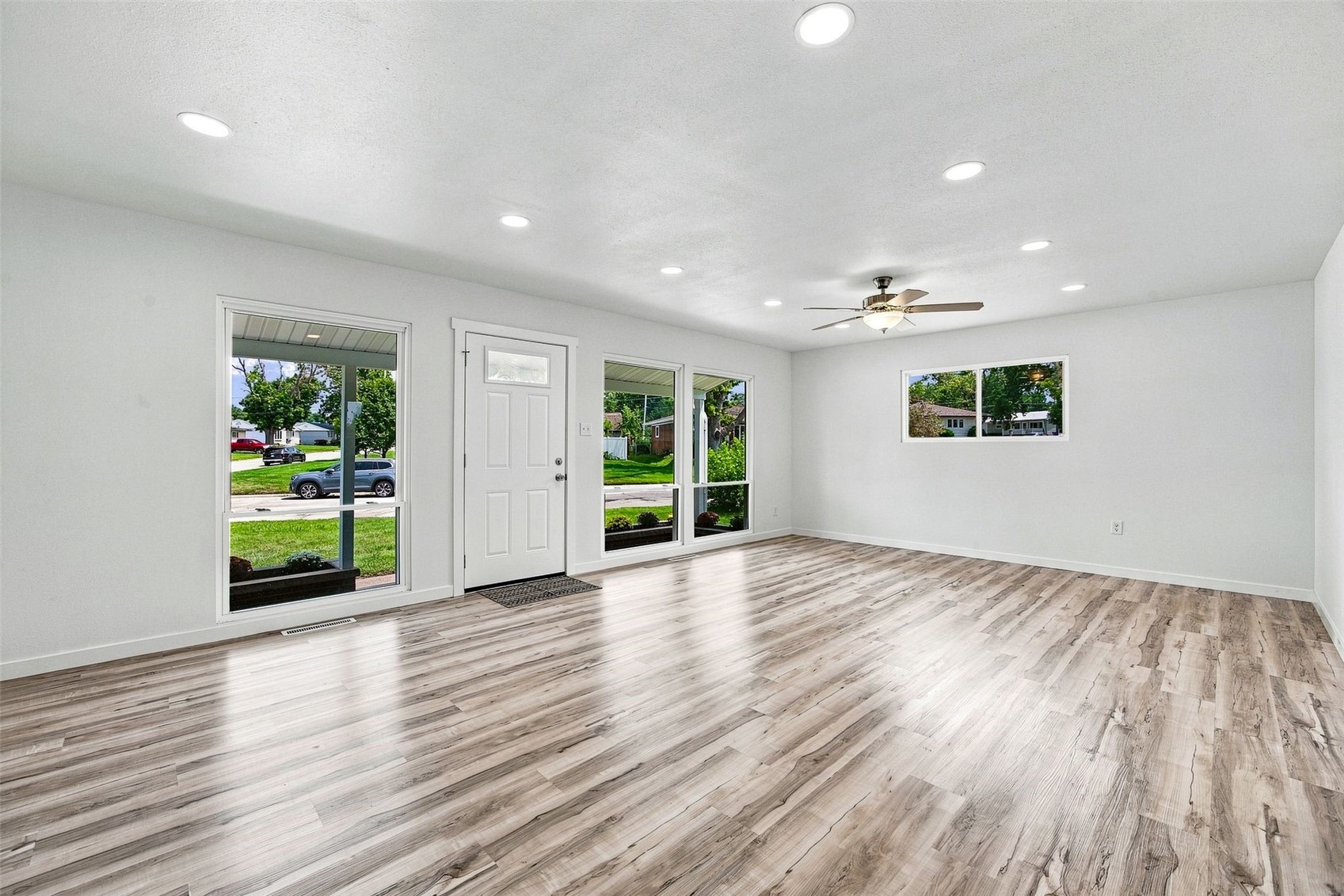 4432 Regal Avenue NE Cedar Rapids IA 52402