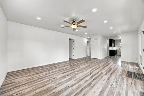 4432 Regal Avenue NE Cedar Rapids IA 52402