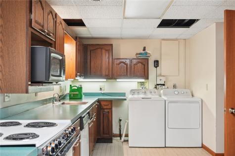 2914 Windy Ridge Road NE Swisher IA 52338