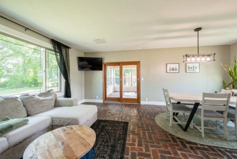 1935 1st Avenue SW Cedar Rapids IA 52405