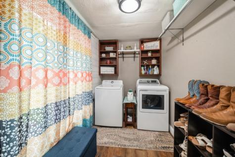 1935 1st Avenue SW Cedar Rapids IA 52405