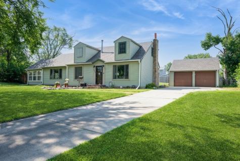 1935 1st Avenue SW Cedar Rapids IA 52405
