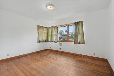 4214 Culver Street NE Cedar Rapids IA 52402
