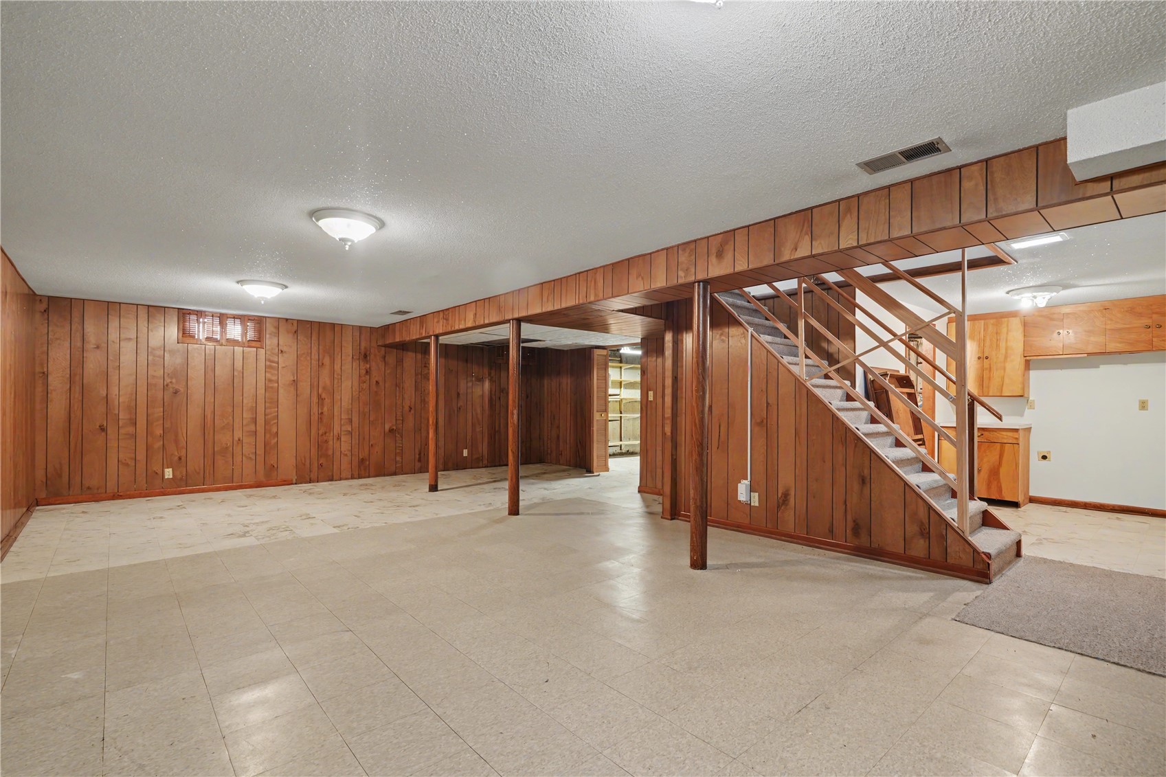 4214 Culver Street NE Cedar Rapids IA 52402