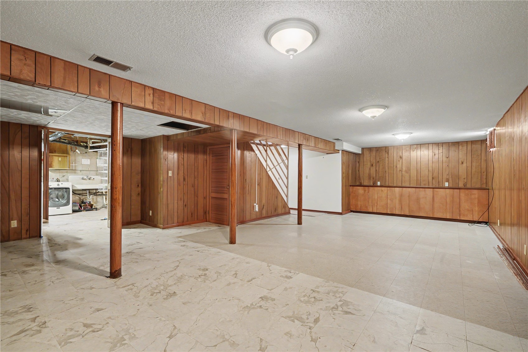 4214 Culver Street NE Cedar Rapids IA 52402