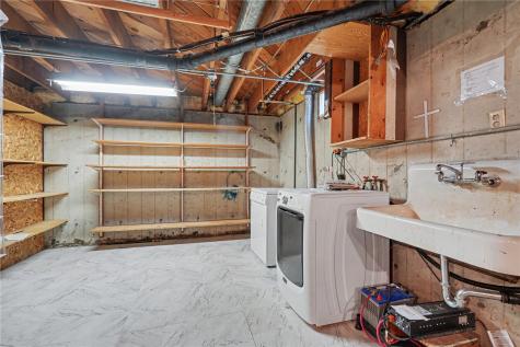 4214 Culver Street NE Cedar Rapids IA 52402