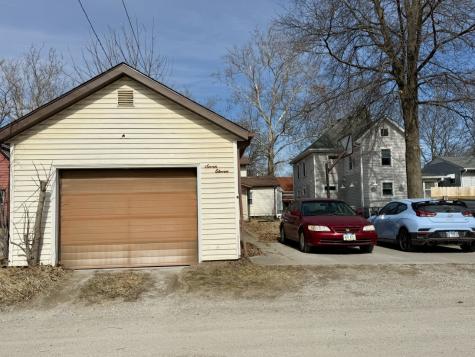 711 E Bloomington Street Iowa City IA 52245