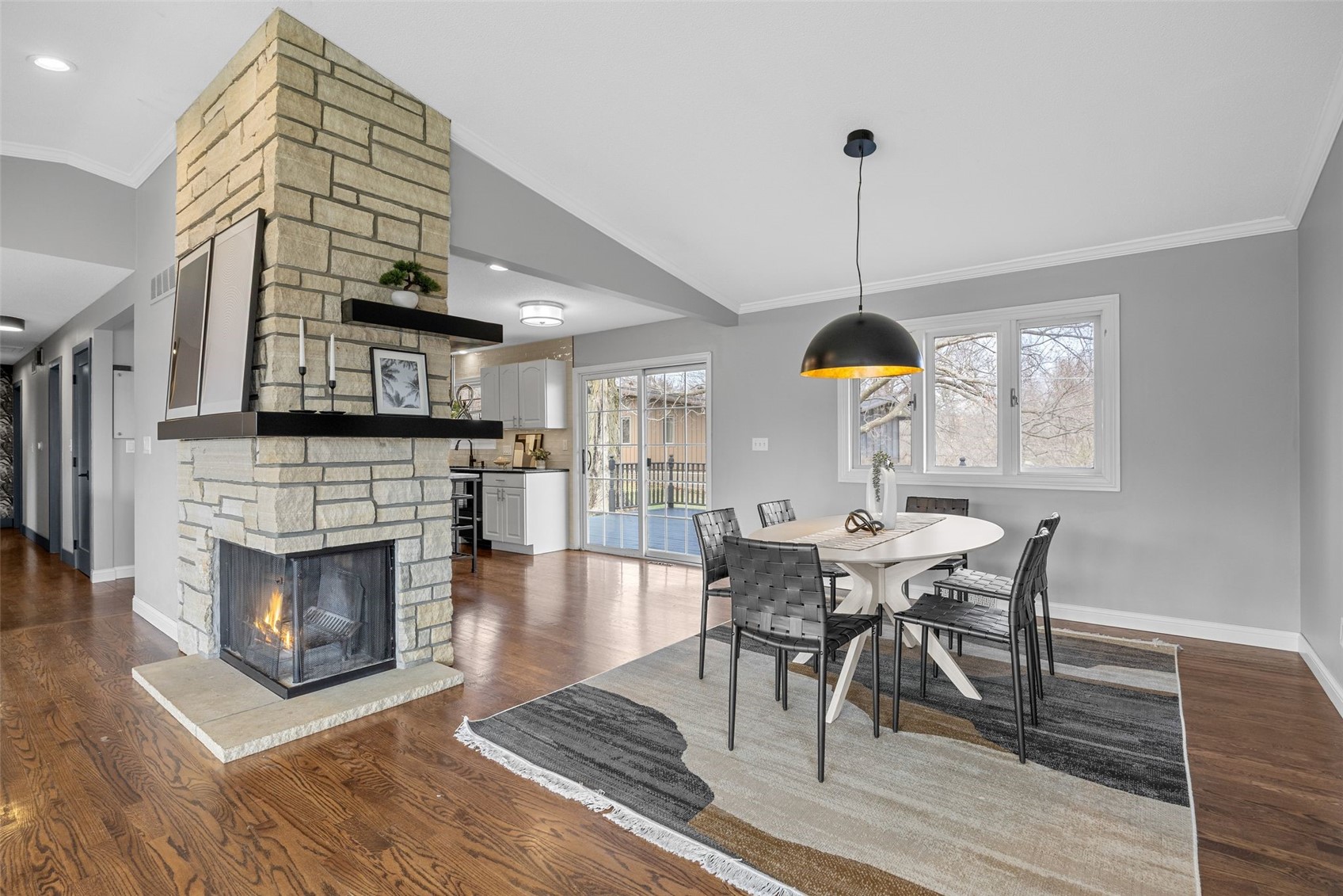 22 Fairview Knoll NE Iowa City IA 52240