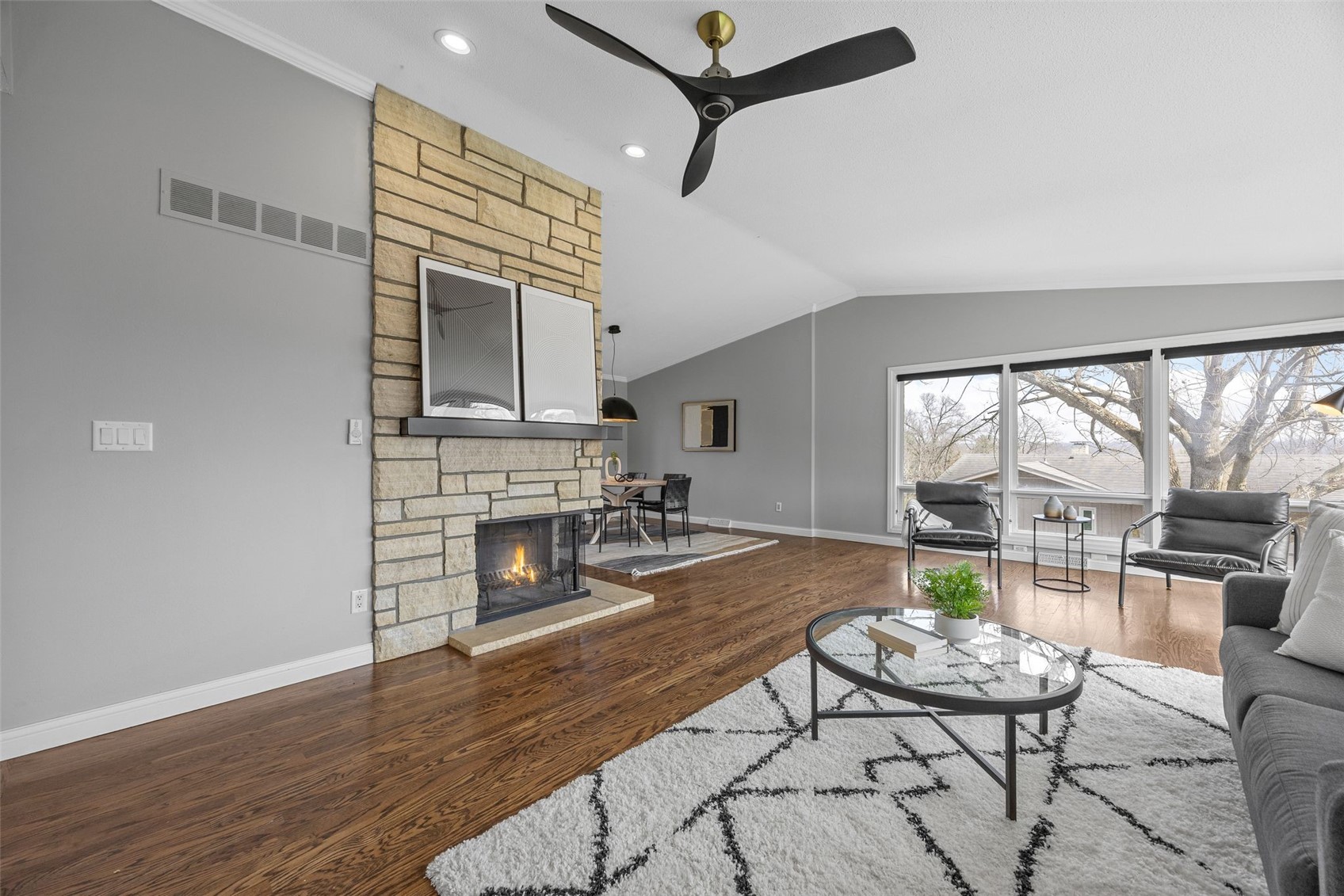 22 Fairview Knoll NE Iowa City IA 52240