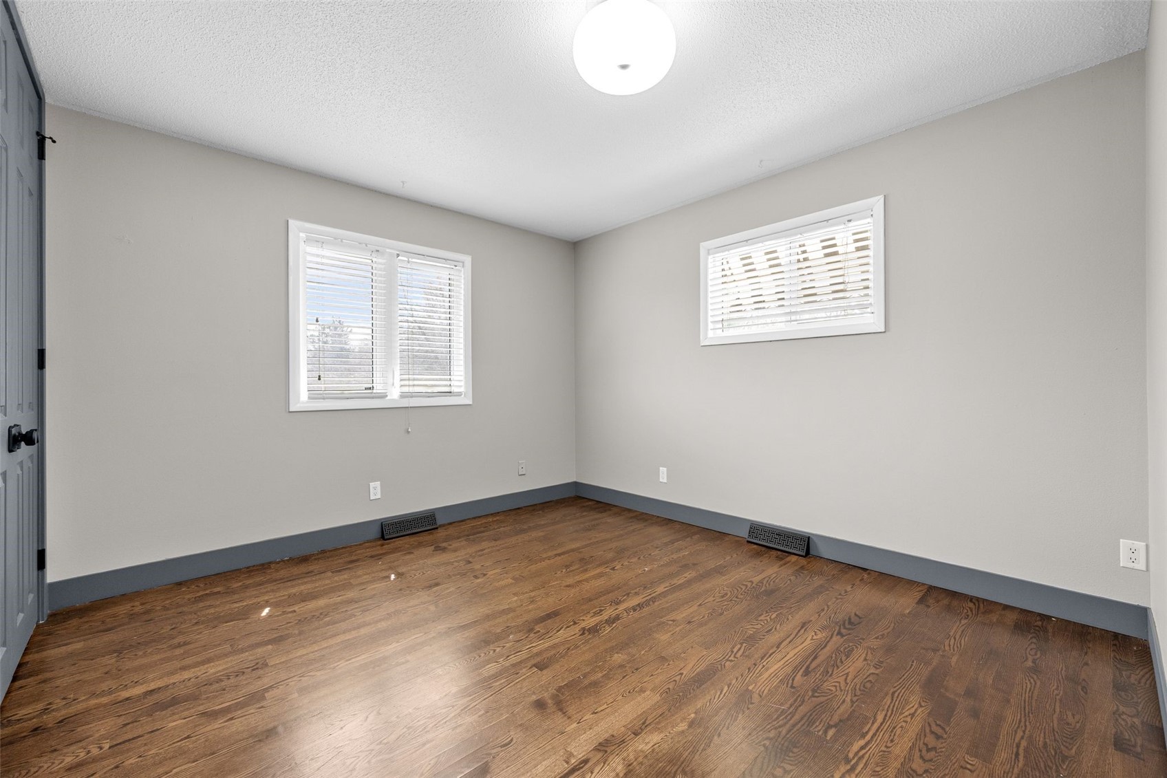 22 Fairview Knoll NE Iowa City IA 52240