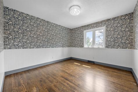 22 Fairview Knoll NE Iowa City IA 52240
