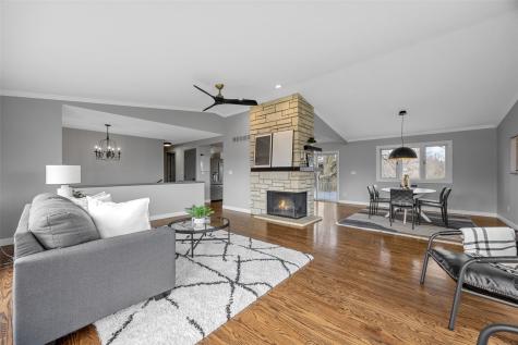 22 Fairview Knoll NE Iowa City IA 52240