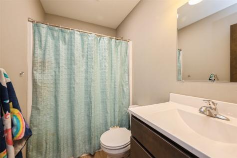 402/404 Root Drive Blairstown IA 52209