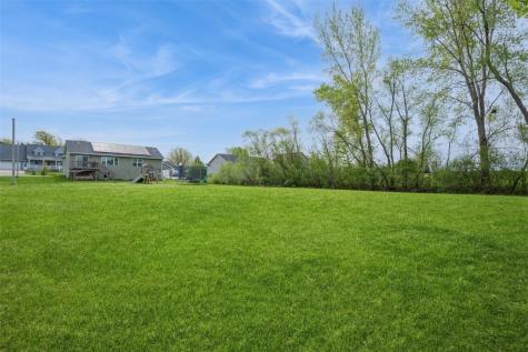 402/404 Root Drive Blairstown IA 52209