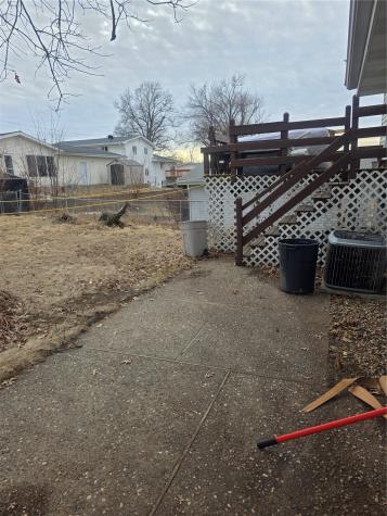 5109 Spencer Drive SW Cedar Rapids IA 52404