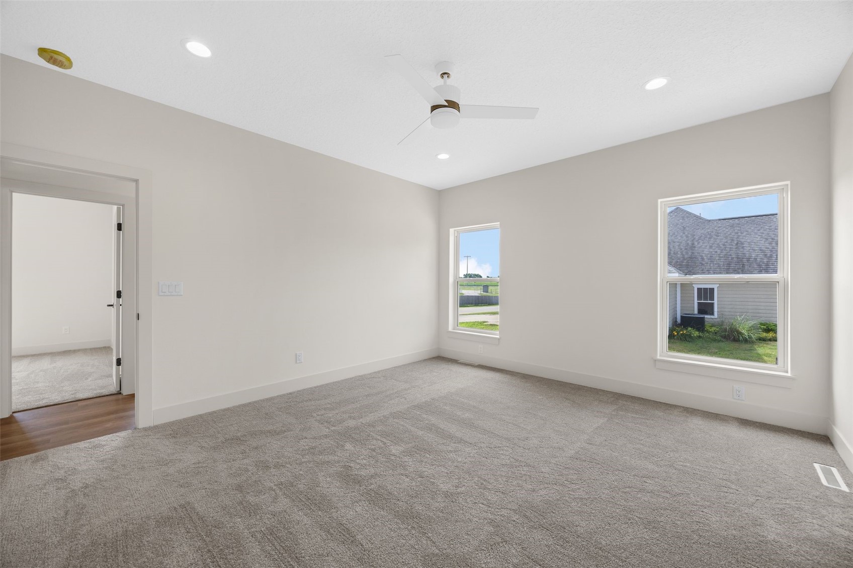 523 Rogers Lane Center Point IA 52213