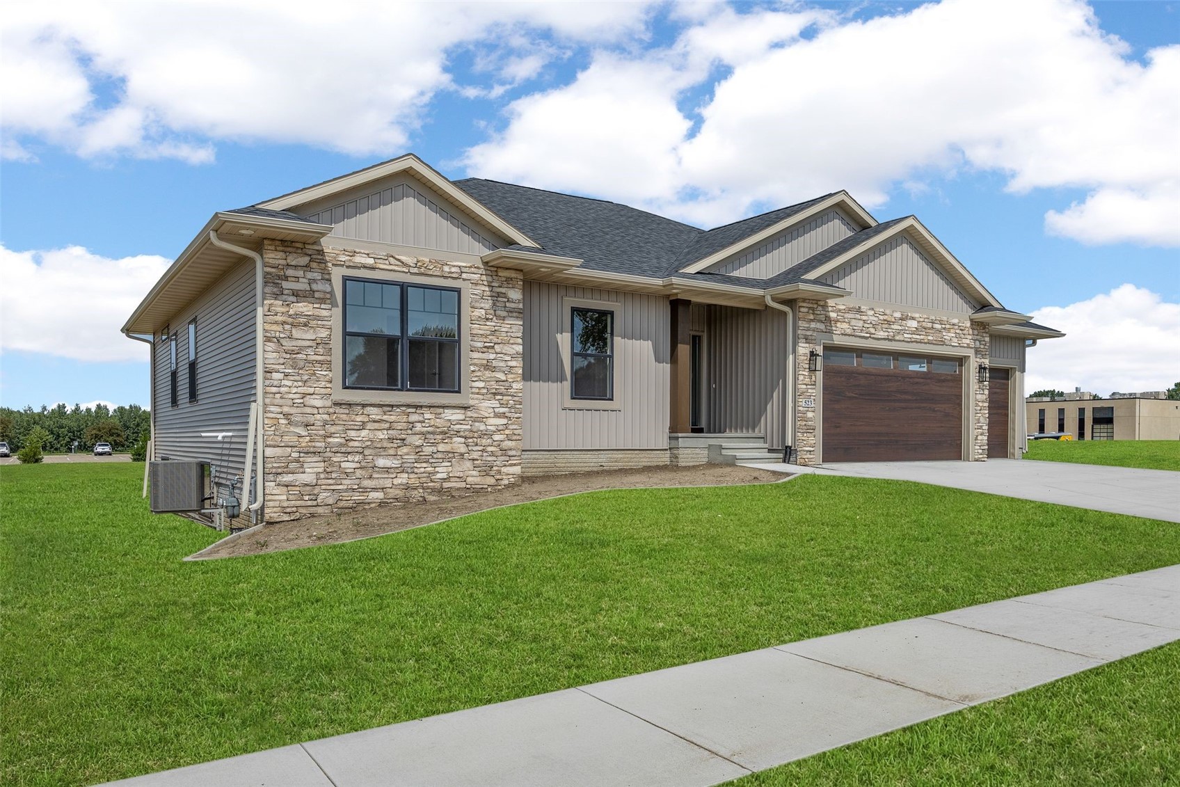 523 Rogers Lane Center Point IA 52213