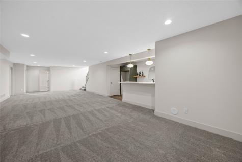 523 Rogers Lane Center Point IA 52213