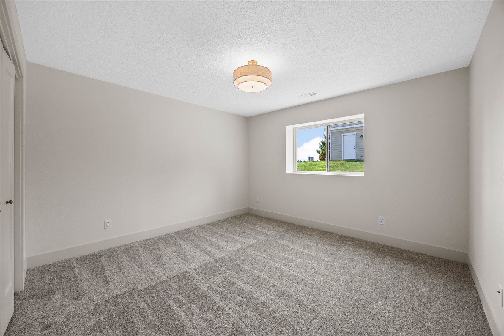 523 Rogers Lane Center Point IA 52213