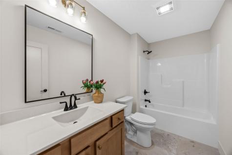 523 Rogers Lane Center Point IA 52213