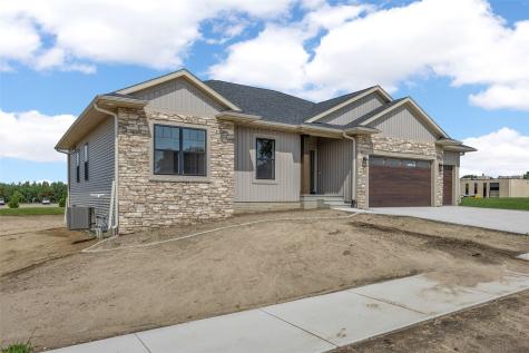 523 Rogers Lane Center Point IA 52213