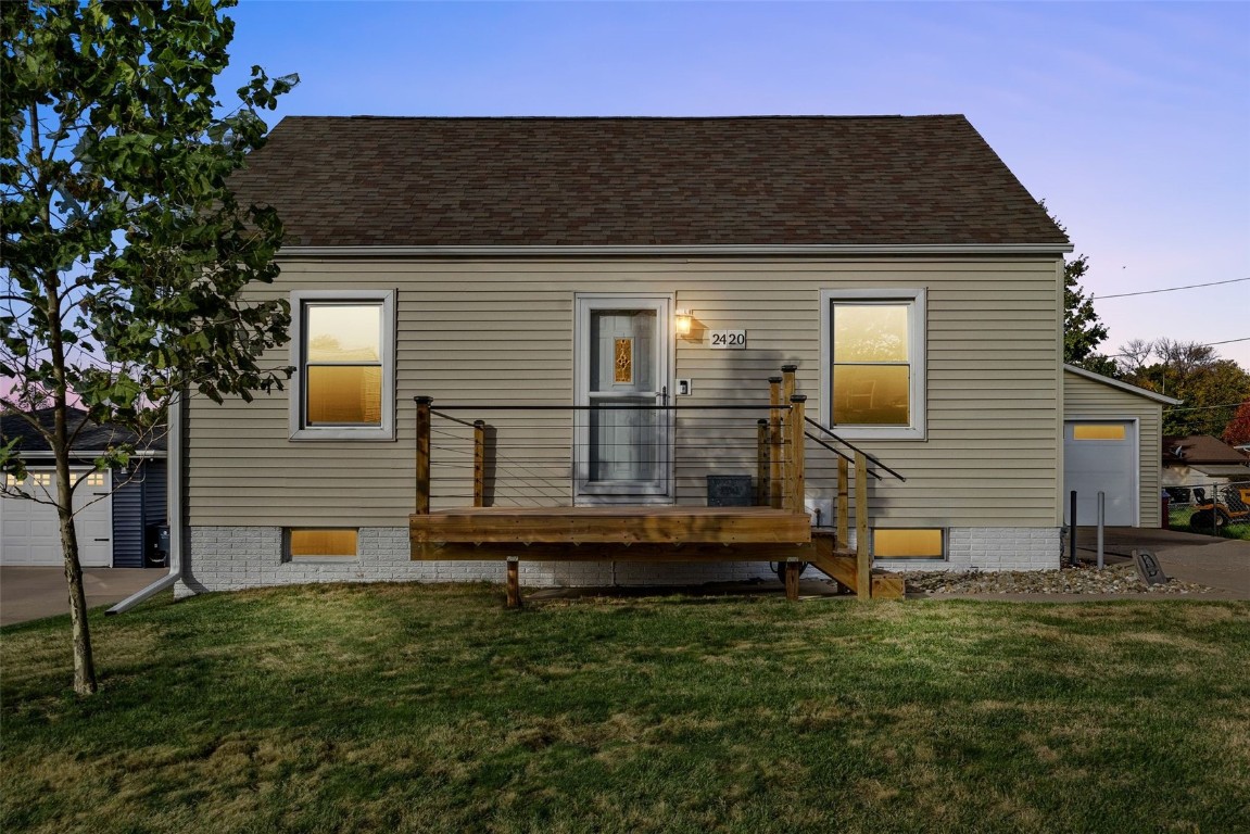 2420 Lori Drive SW Cedar Rapids IA 52404