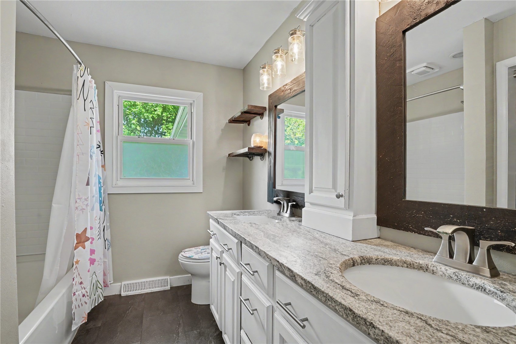 200 Isham Drive Marion IA 52302