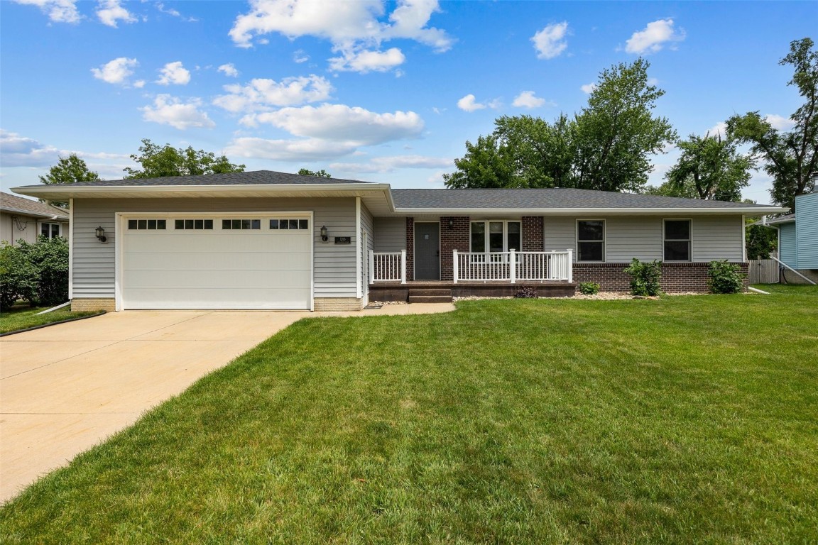 1265 40th Street Court NW Cedar Rapids IA 52405