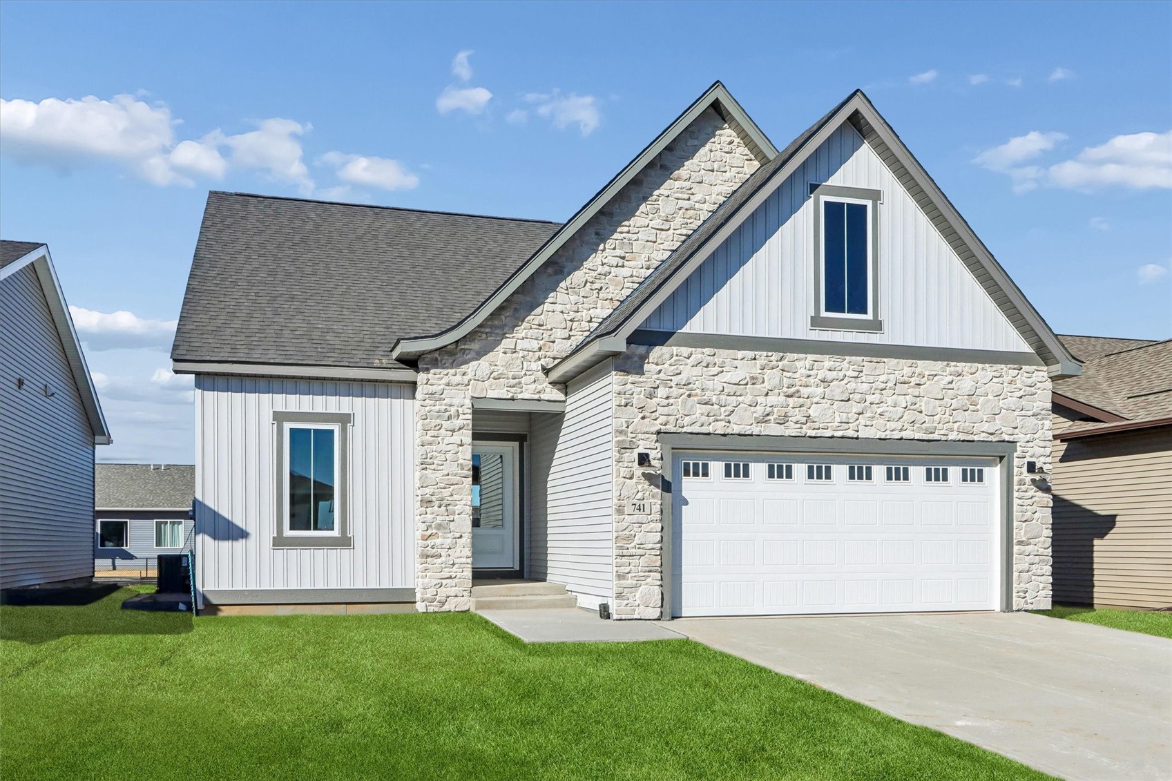 North Liberty IA, 440 S Seven Oaks Road
