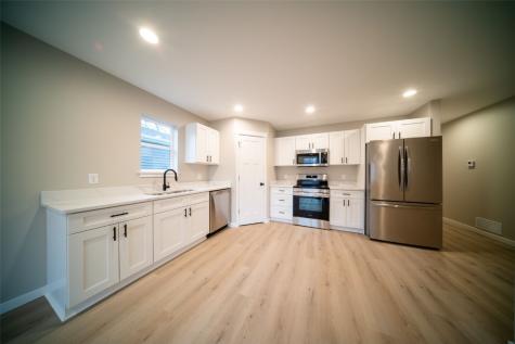 608 Wallgate Avenue Waterloo IA 50701