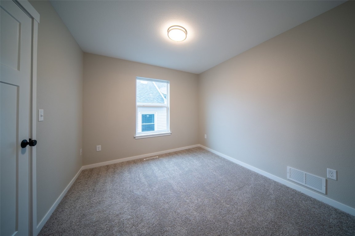 608 Wallgate Avenue Waterloo IA 50701