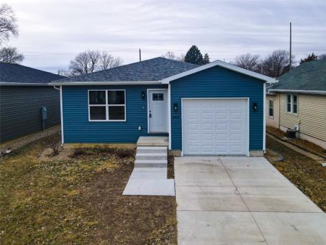608 Wallgate Avenue Waterloo IA 50701