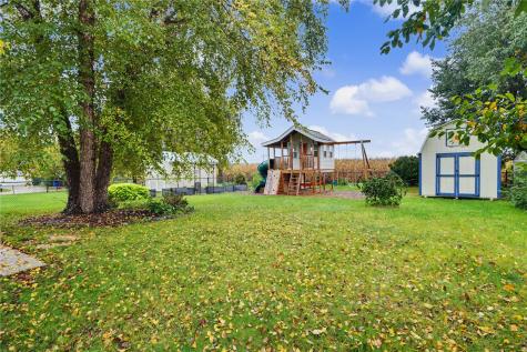 3618 Falcon View Road SW Cedar Rapids IA 52404