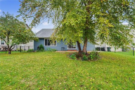 3618 Falcon View Road SW Cedar Rapids IA 52404