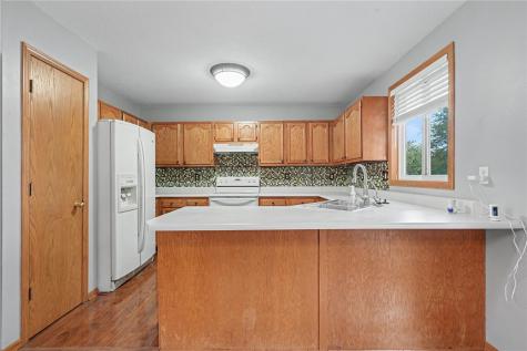 3618 Falcon View Road SW Cedar Rapids IA 52404