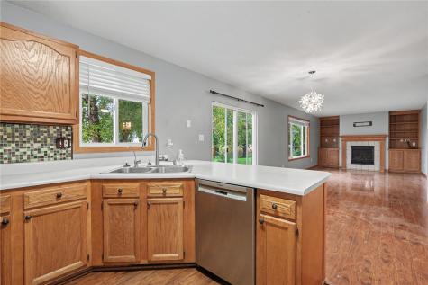 3618 Falcon View Road SW Cedar Rapids IA 52404