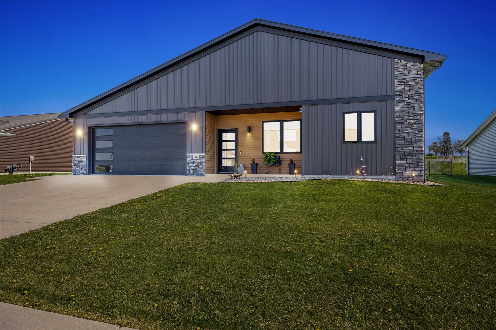 146 Towne Centre Drive Urbana IA 52345