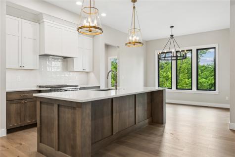 3057 Dell Ridge Lane Hiawatha IA 52233
