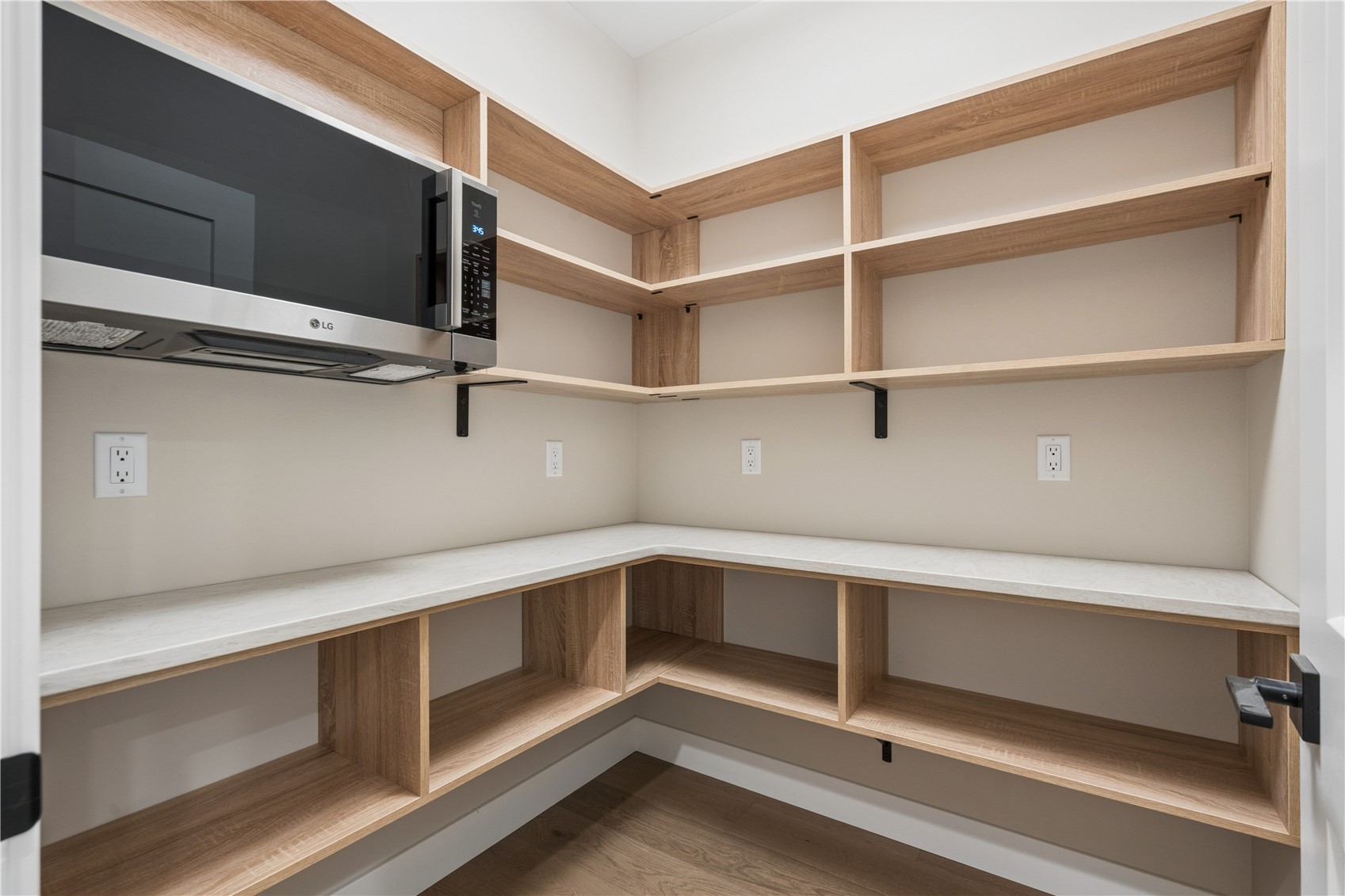 3057 Dell Ridge Lane Hiawatha IA 52233