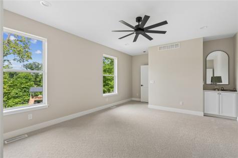 3057 Dell Ridge Lane Hiawatha IA 52233