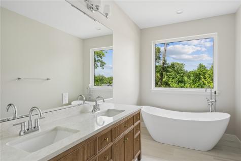3057 Dell Ridge Lane Hiawatha IA 52233