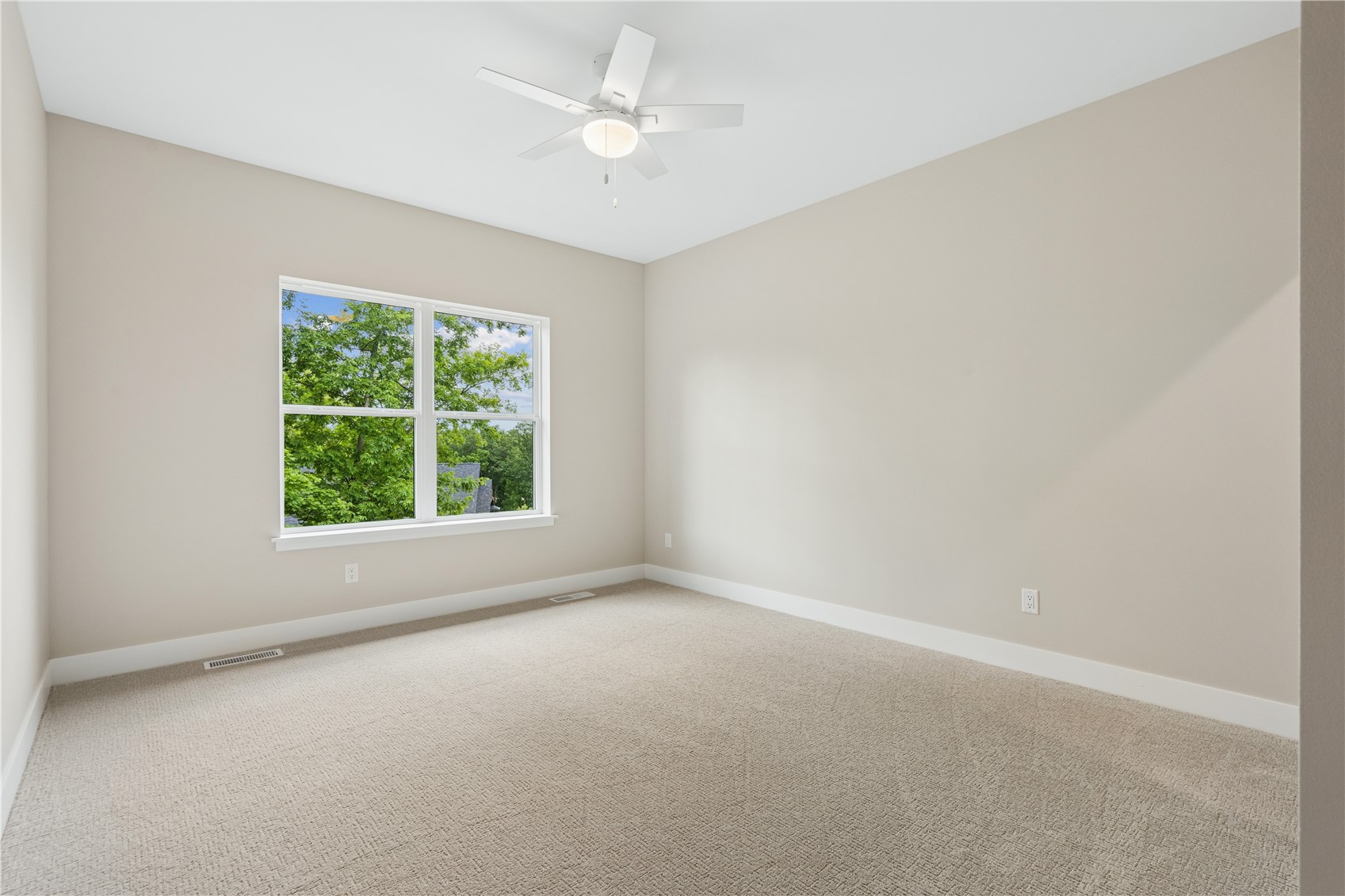 3057 Dell Ridge Lane Hiawatha IA 52233