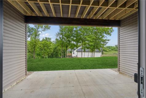 3057 Dell Ridge Lane Hiawatha IA 52233