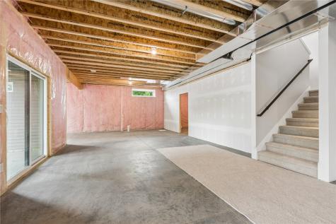 3057 Dell Ridge Lane Hiawatha IA 52233